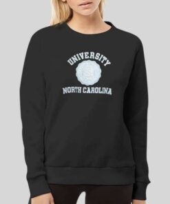 Vintage University of North Carolina UNC Crewneck Sweatshirt Hoodie Shirt Gifts for Fans