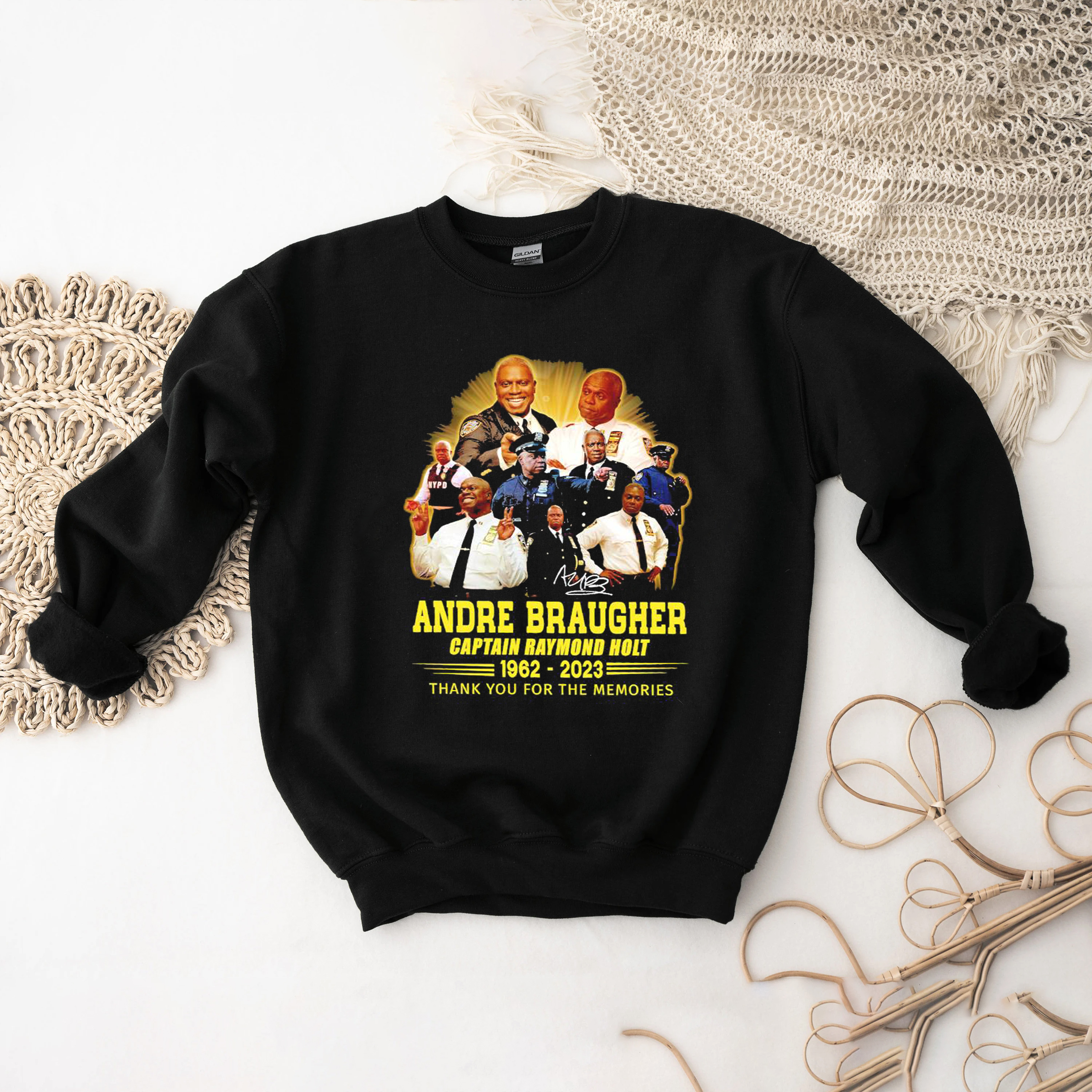 Captain Raymond Holt Thank You for The Memories Shirt - Andre Braugher 1962-2023