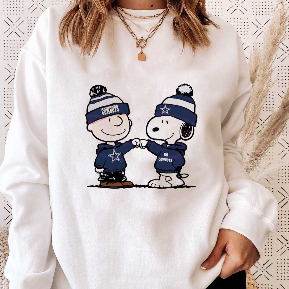 Charlie Brown And Snoopy NFL Dallas Cowboys Football Go Cowboys Cartoon T-shirt