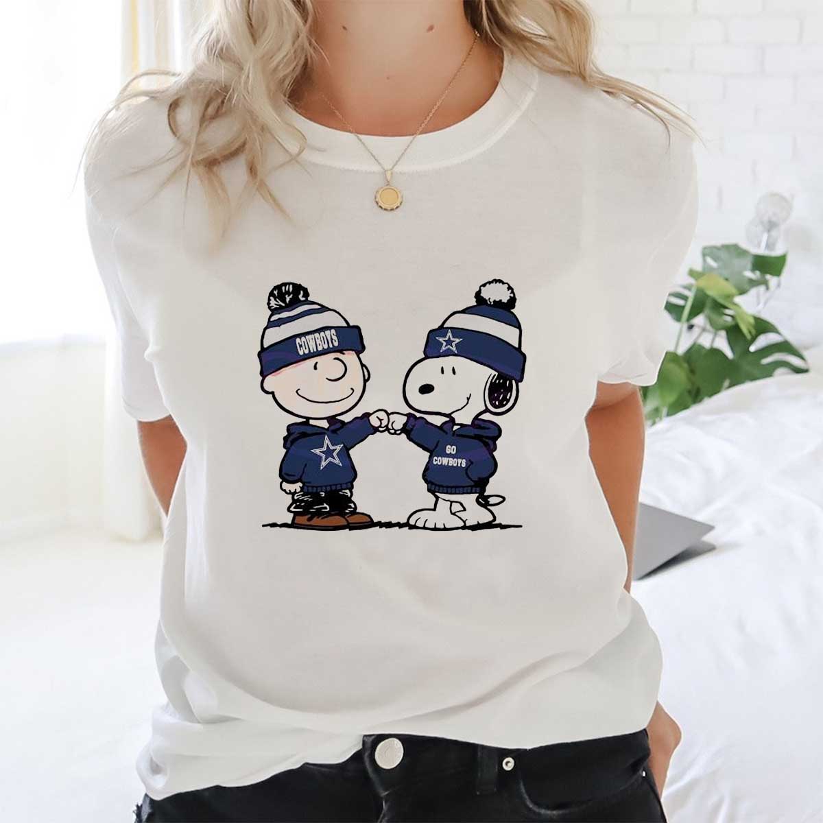Charlie Brown And Snoopy NFL Dallas Cowboys Football Go Cowboys Cartoon T-shirt