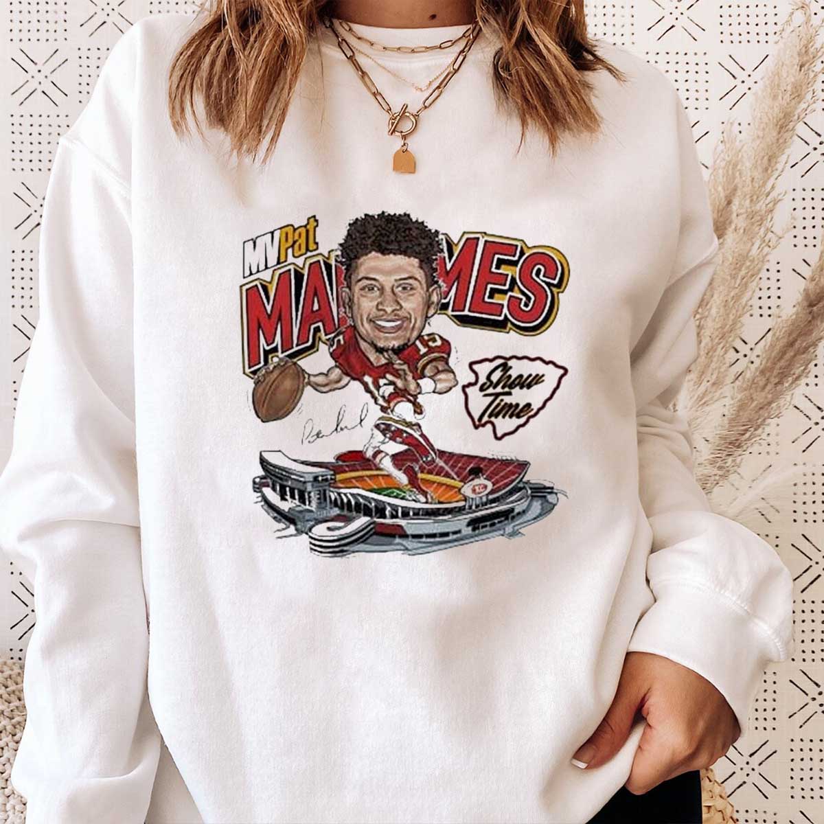 MVPat Patrick Mahomes Show Time Signature Kansas City Chiefs NFL T-Shirt