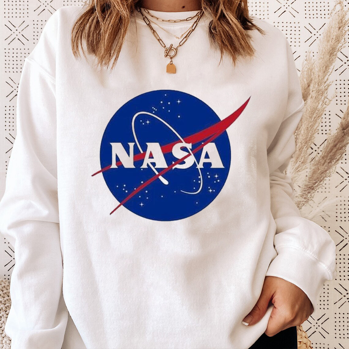 Official Nasa Live The World Behind Shirt Nasa Shirt Leave The World Behind Rose Sandford T Shirt