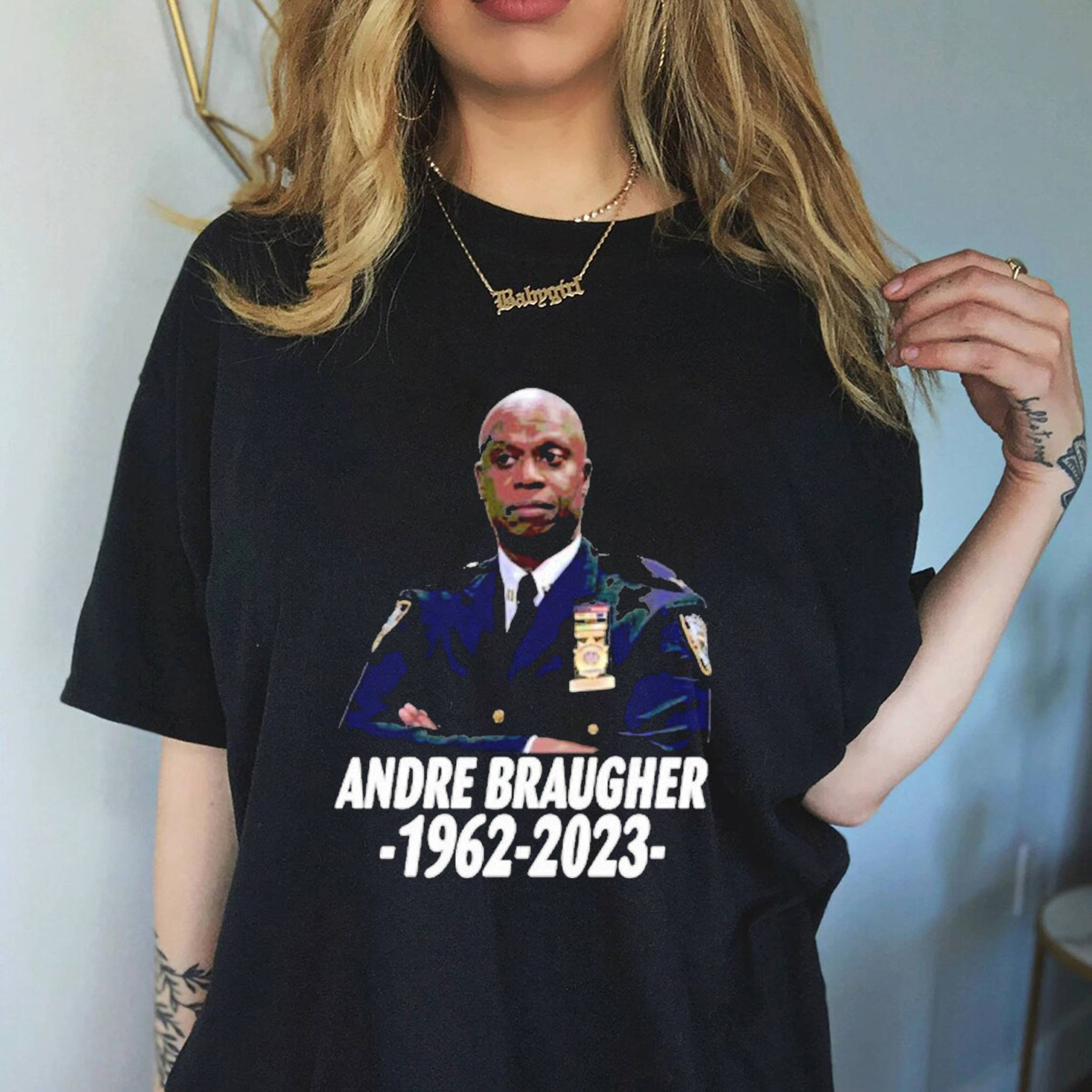 Smiling Captain Raymond Holt Shirt - Rip Andre Braugher Fan Gift