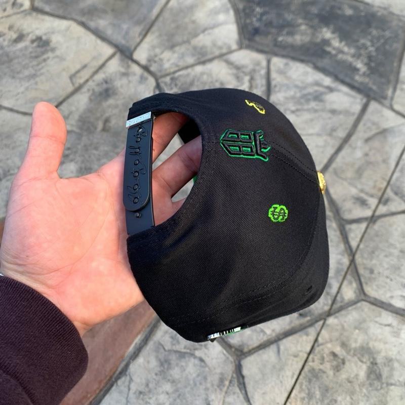 Vibrant Green Parrot SnapBack Hat for Men - Premium Quality Materials